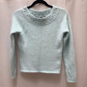 Gorgeous Vintage Y2K Baby Blue Very Soft Sweater size small
